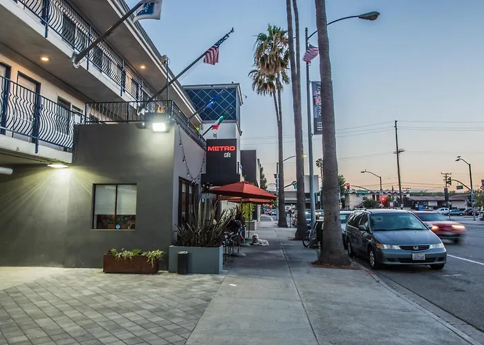 Travelodge By Wyndham Culver City Los Angeles